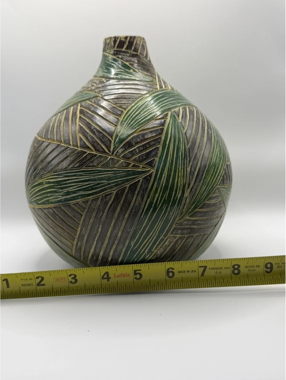 Decorative Handmade Ceramic Vase with Green Leaf Pattern